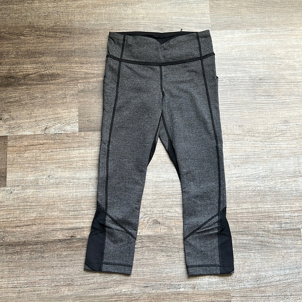Lululemon Running Crop Herringbone | Size 4